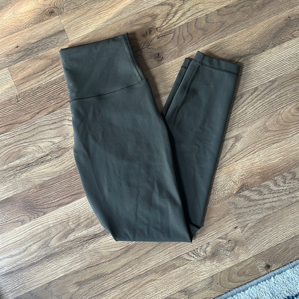 Lululemon Wunder train 25” high rise tight Dark Olive size 6
